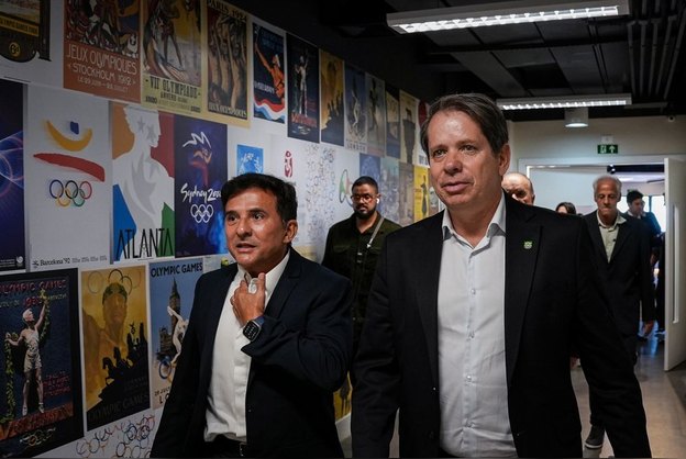 Ministro do Esporte visita CT do Time Brasil