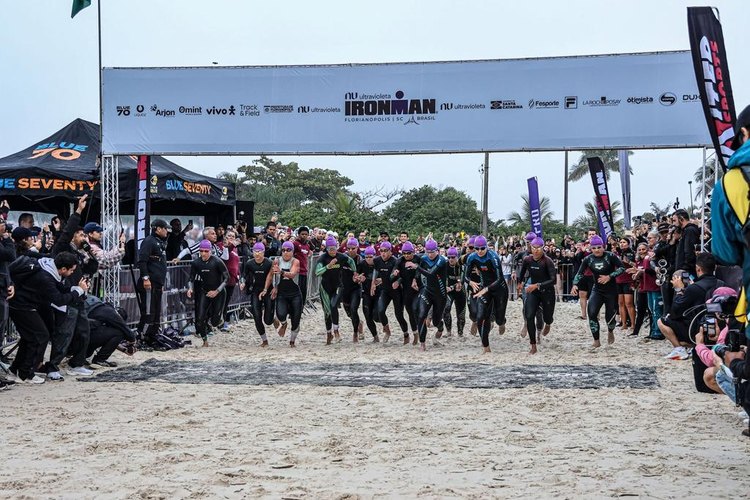 Nubank Ultravioleta IRONMAN 70.3 Florianópolis de casa nova 