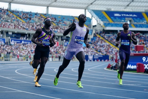 Oblique Seville brilha e quebra recorde nos 100m da Diamond League