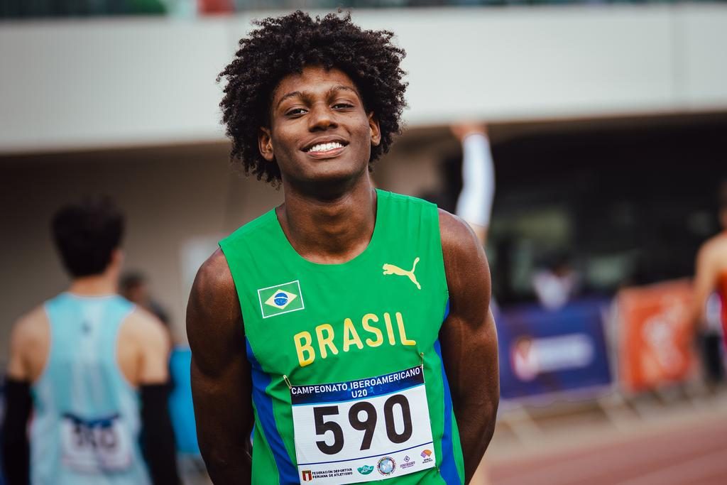 Odair Gonçalves brilha e conquista ouro nos 110 m com barreiras no Ibero Sub-20
