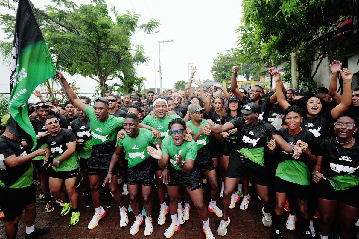 Olympikus celebra 50 anos com corrida em comunidade