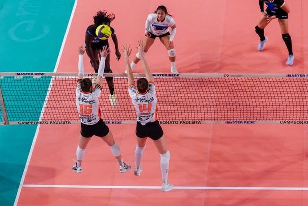Osasco São Cristóvão Saúde vence Pinheiros e avança na semifinal do Paulista