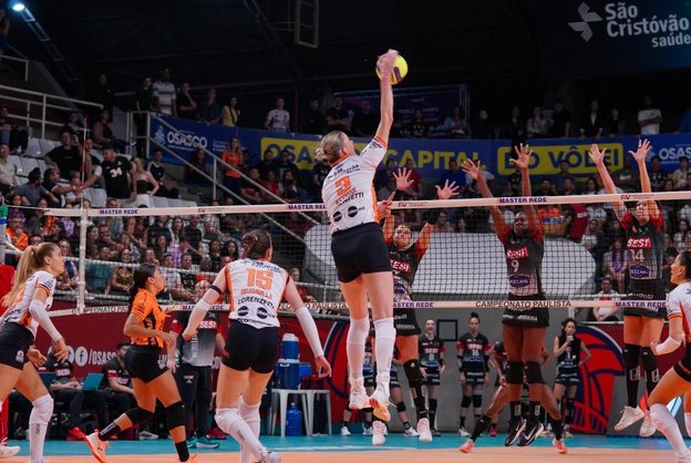 Osasco vence Sesi Bauru e fica a um passo do 19º título paulista