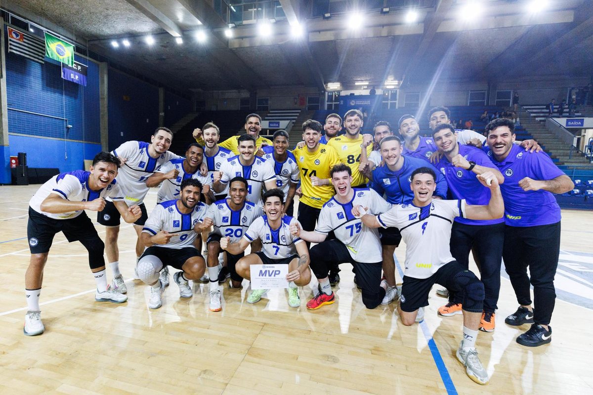 Pinheiros enfrenta Praia Grande no Super Paulistão de Handebol