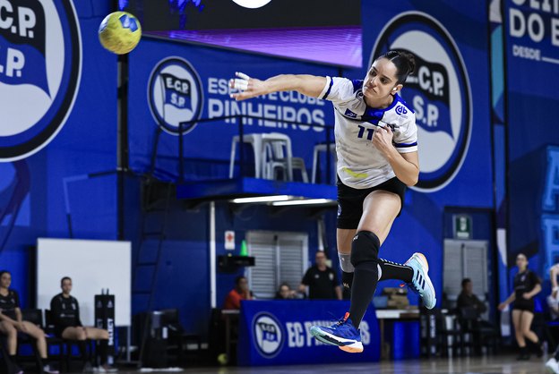 Pinheiros estreia com goleada na Liga Nacional de Handebol Feminino