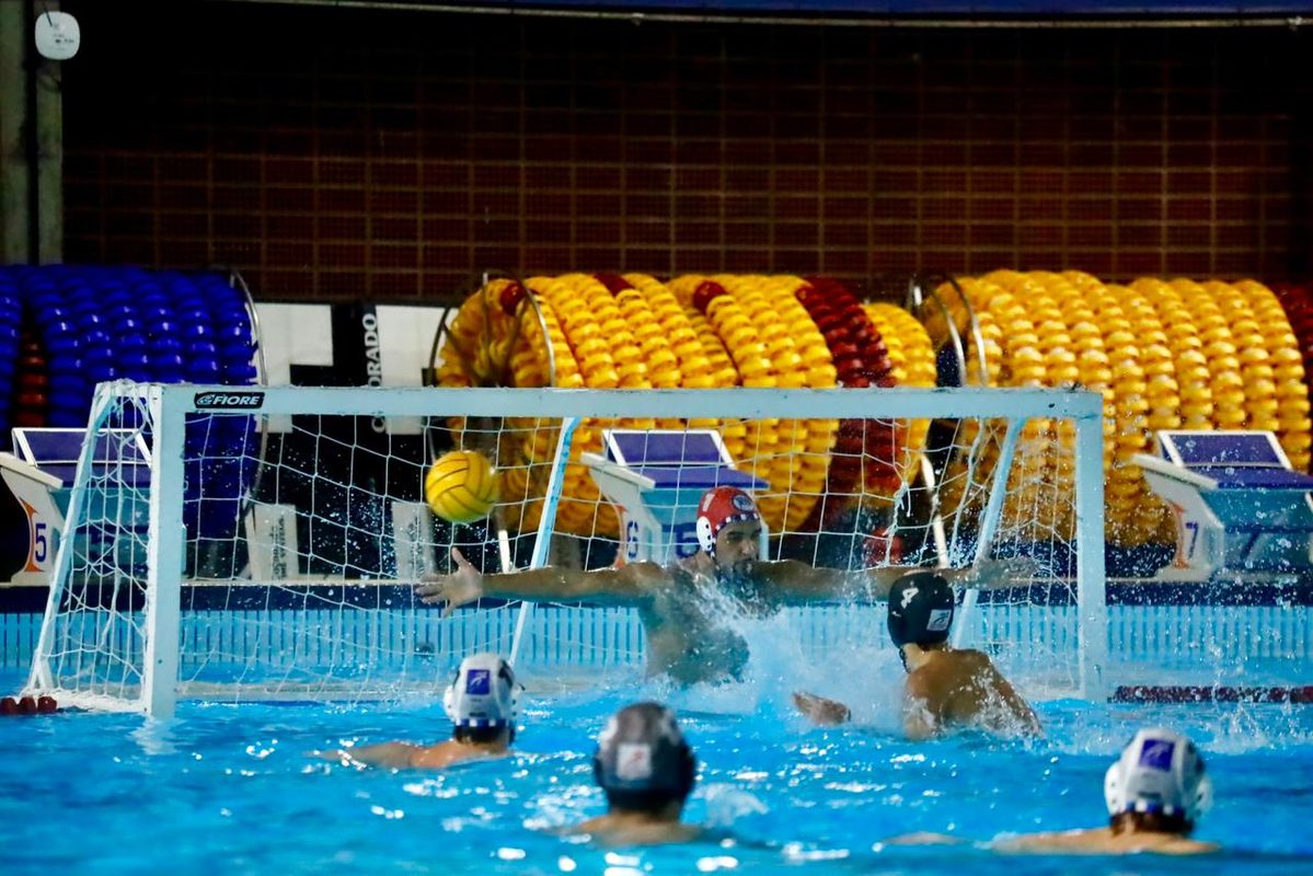 Pinheiros vence Paulistano por 13 a 7 no Paulista de Polo Aquático