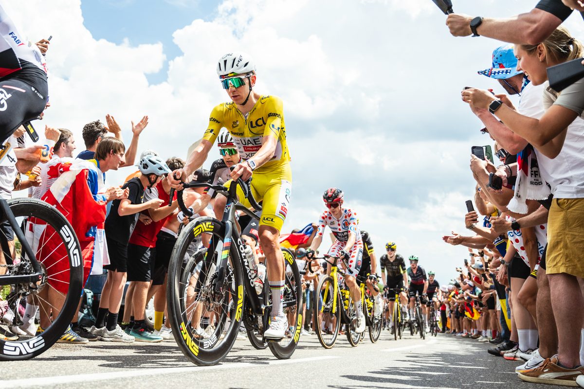 Pogacar vence a 14ª etapa do Tour de France e chega à 25ª vitória