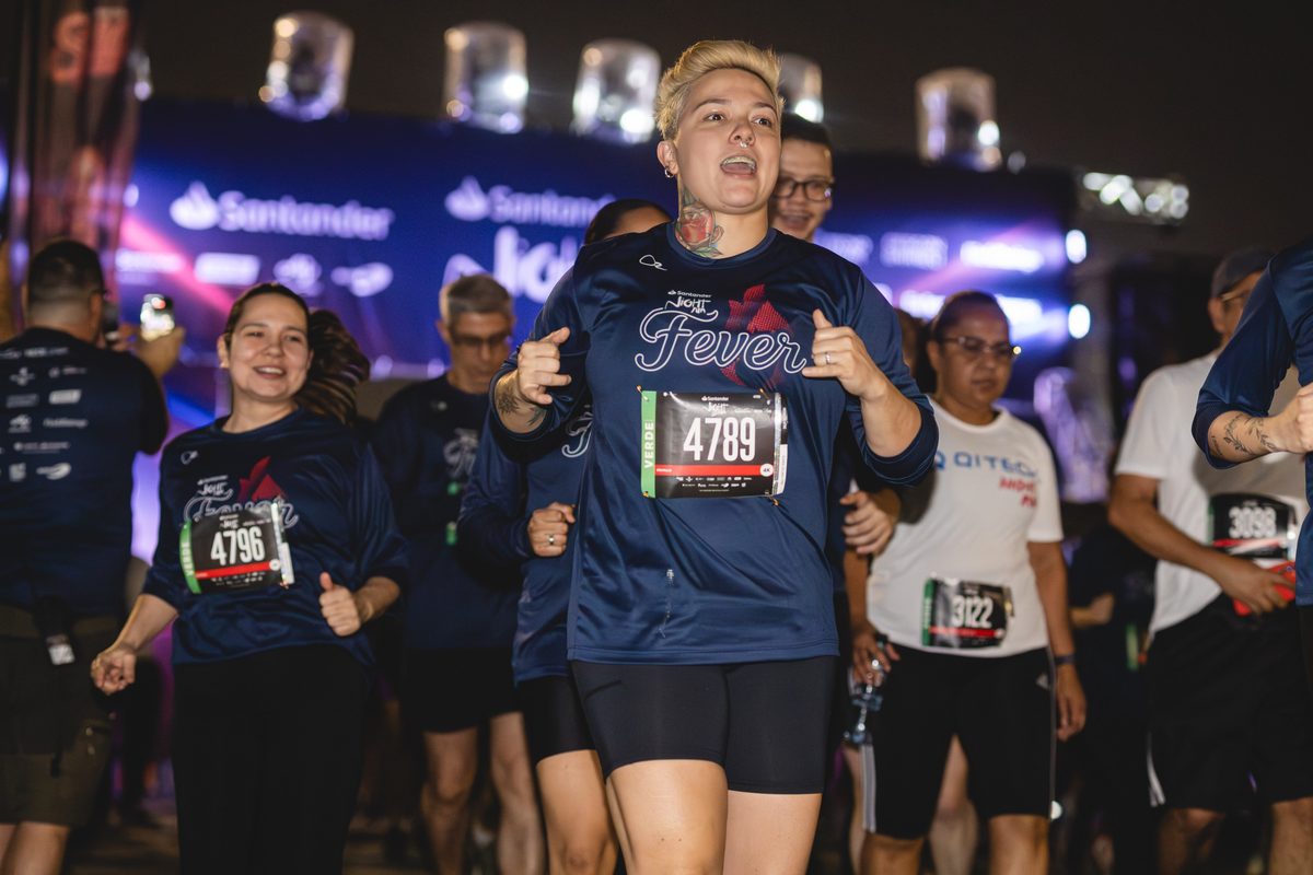 Santander Night Run ilumina Cuiabá com corrida noturna