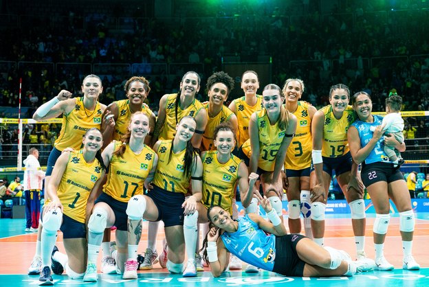 Seleção feminina vence Venezuela na estreia do Sul-Americano