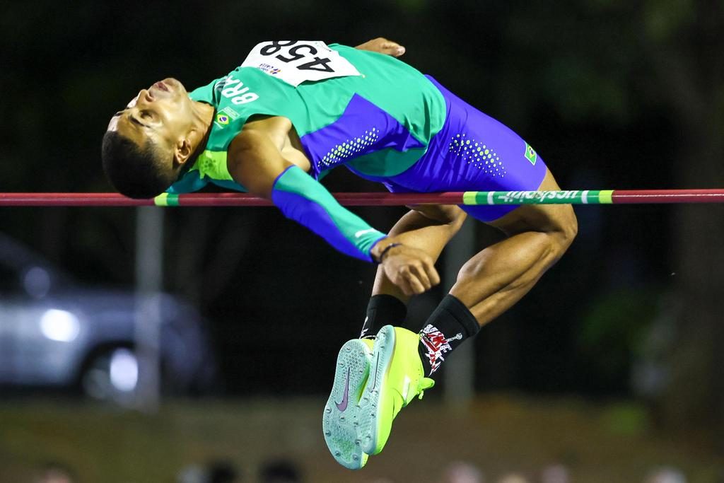 Thiago Moura brilha no salto em altura na Bélgica