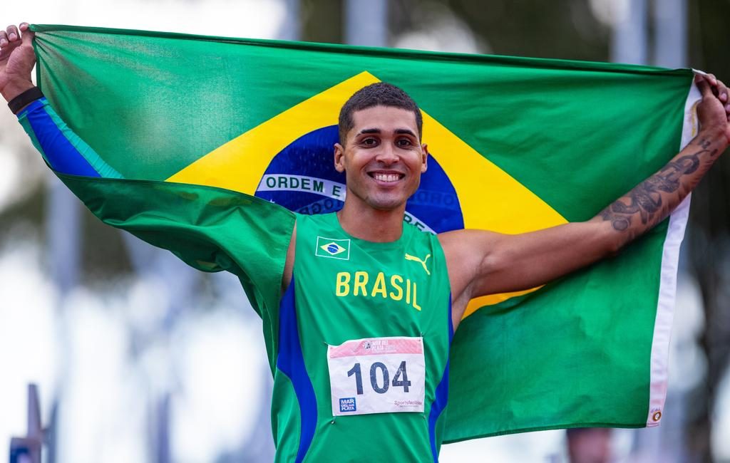 Thiago Moura se prepara para o Troféu Brasil no Ibirapuera