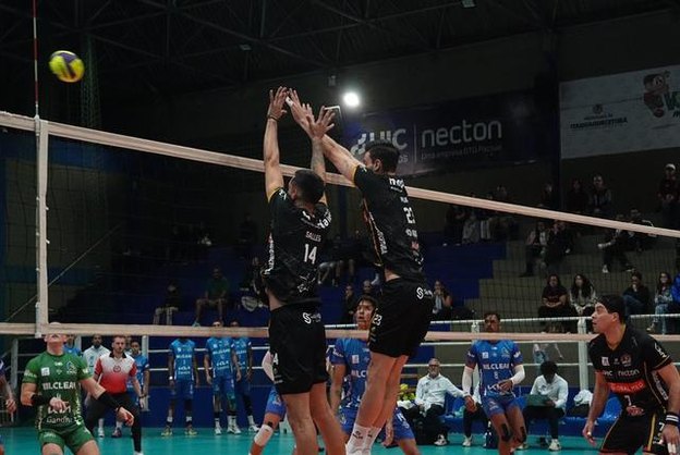 Vôlei Mania Itaquá avança às semifinais do Paulista ao vencer Ilhabela