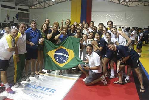 O brasileiro Renzo Agresta conquistou a medalha de ouro no Campeonato Pan-americano de esgrima 2013/ Foto: Divulgação