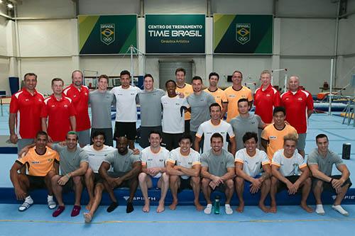 Seleções do Brasil e dos Estados Unidos treinaram juntas no Rio de Janeiro / Foto: Ricardo Bufolin/CBG) 