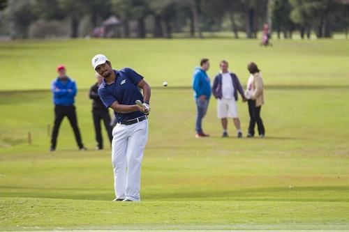 Gaúcho vence com vantagem de oito tacadas para o vice-campeão e se firma com um dos melhores golfistas do continente / Foto: Gustavo Garrett/CBG