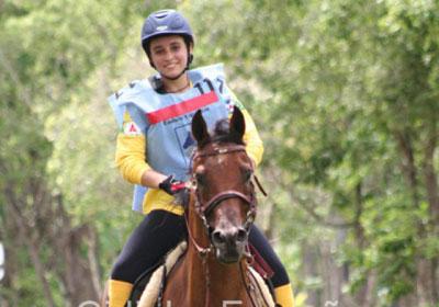 A mineira Gabriela Abreu, que em seu ano de estréia na categoria Young Rider, já conquista importantes resultados internacionais / Foto: Cidinha Franzão