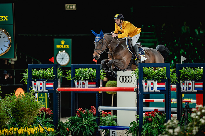 Yuri Mansur e Stephan Barcha faturam provas de velocidade a 1.45m na Holanda e Espanha