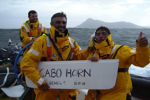 Torben Grael e sua tripulação após cruzar o Cabo Horn / Foto: Divulgação