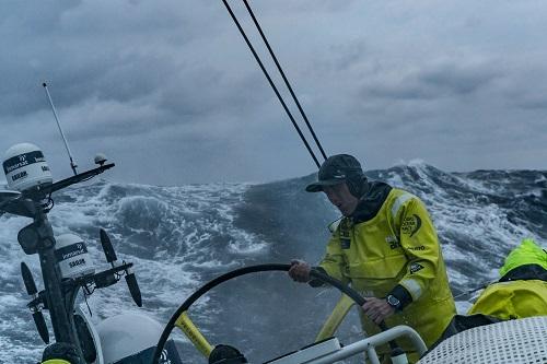 Barco holandês Brunel conserva a liderança da sexta etapa da Volvo Ocean Race / Foto: Yann Riou/Volvo Ocean Race