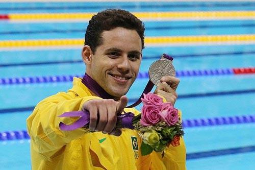 Nadador supera até Michael Phelps, é prata nos 400 metros medley e conquista a tão sonhada medalha olímpica/ Foto: Divulgação