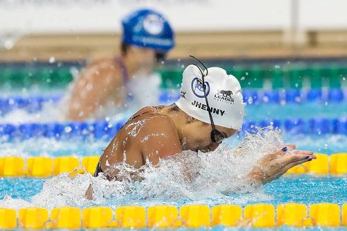 A nadadora do Pinheiros venceu a prova com direito a quebra do recorde sul-americano / Foto: Ricardo Bufolin/ECP
