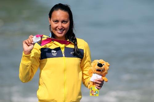 Poliana Okimoto vai representar o Brasil nas distâncias de 5 e 10 quilômetros no Mundial de Barcelona / Foto: AGIF/ Satiro Sodré