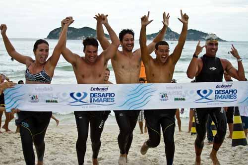 A equipe LL Gladiadores, do nadador Luiz Lima, foi a grande vencedora do Desafio dos Mares 2012 / Foto: Marcelo Campos / Divulgação 