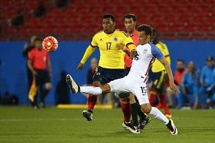 Roger Martínez decidiu a classificação colombiana com dois gols contra os norte-americanos / Foto: Getty Images