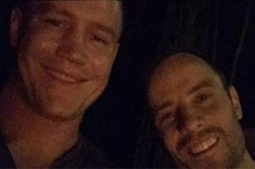 Pistorius e Sharman aparecem sorrindo em selfie / Foto: Reprodução / Sport
