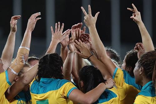 Equipe da Oceania derrotou a Nova Zelândia e levou o primeiro ouro da versão de sete jogadores nos Jogos Olímpicos / Foto: Alexander Hassenstein/Getty Images