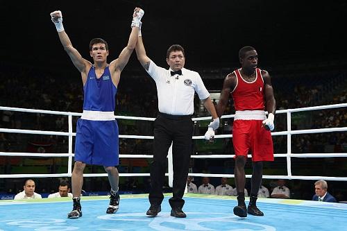 Vice-campeão mundial, Daniyar Yeleussinov ganhou o terceiro ouro de seu país nos Jogos Rio 2016 / Foto: Julian Finney/Getty Images
