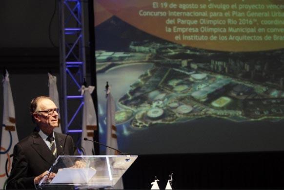 O presidente do Comitê Olímpico Brasileiro (COB), Carlos Arthur Nuzman, foi homenageado pela Confederação Brasileira de Hipismo / Foto: Gaspar Nóbrega/COB