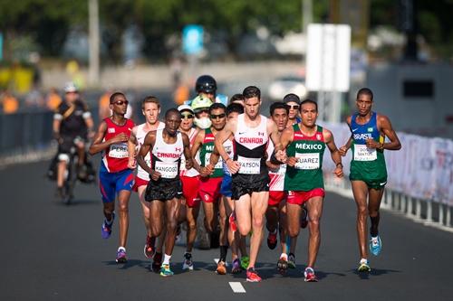 Brasil teve dois representantes na prova, mas Frank Caldeira se contundiu e não completou a maratona / Foto: Jonne Roriz / Exemplus / COB