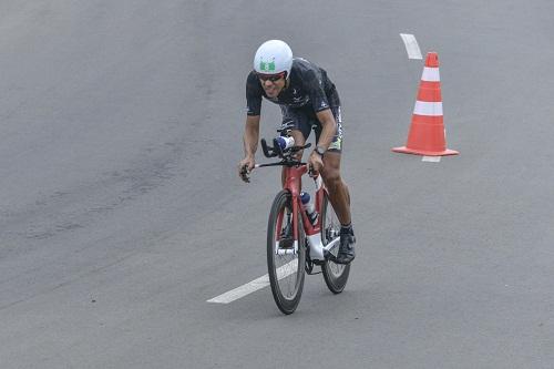 Prova contou com quase 600 competidores nesse fim de semana, em Indaiatuba (SP). Santiago Ascenço (foto) e Carol Furriela venceram na distância 10 km/60 km/10 km / Foto: Ivan Padovani