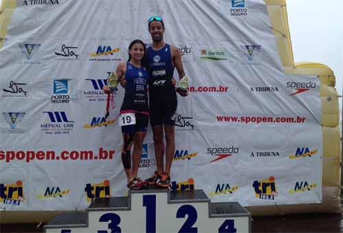  Duas jovens atletas de Santos lideram o 21º SP Open de Biathlon. Gabrielle Nogueira e Isabella Lima estão no topo do campeonato / Foto: Divulgação /Simone Pustiglione