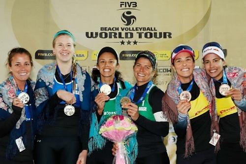 Brasil conquistou título no naipe feminino em todas as etapas em que disputou / Foto: Divulgação/FIVB